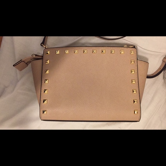 Michael Kors Tan Crossbody Bag with Gold Studs - Picture 2 of 2